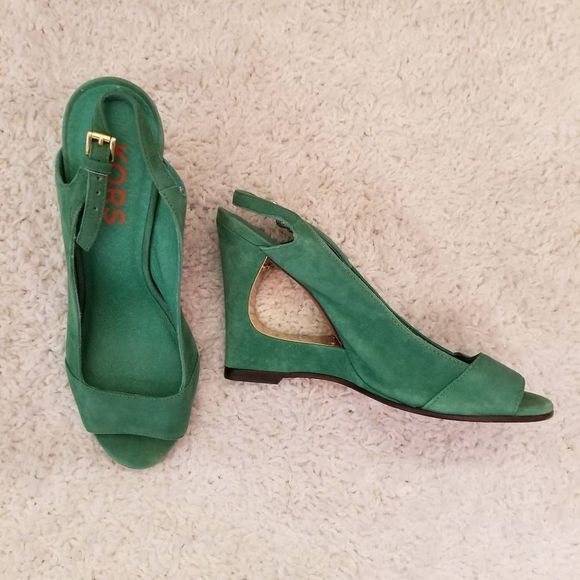 Michael Kors Suede Kelly Green Peep Toes 8 - Picture 1 of 10